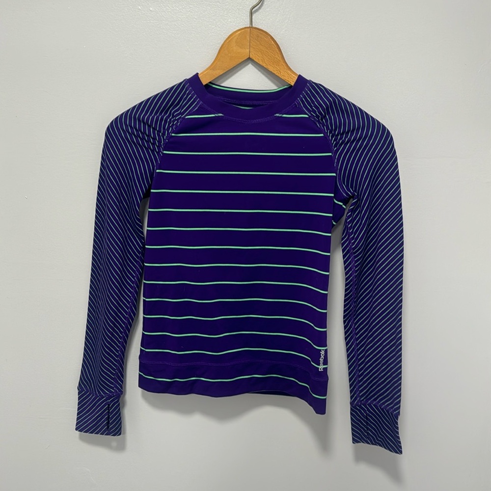 3/$15 LAST CHANCE! Girls reebok long sleeved activewear shirt size M
